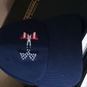 Under Armour UA Freedom Blitzing Hat Mens Fitted Cap 1362236 - Very Good